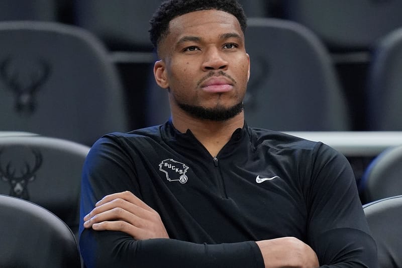Milwaukee Bucks trocam Giannis Antetokounmpo e Bobby Portis para o Miami Heat, diz reportagem