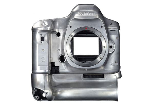 A Look Inside the Canon EOS 5D Mark III