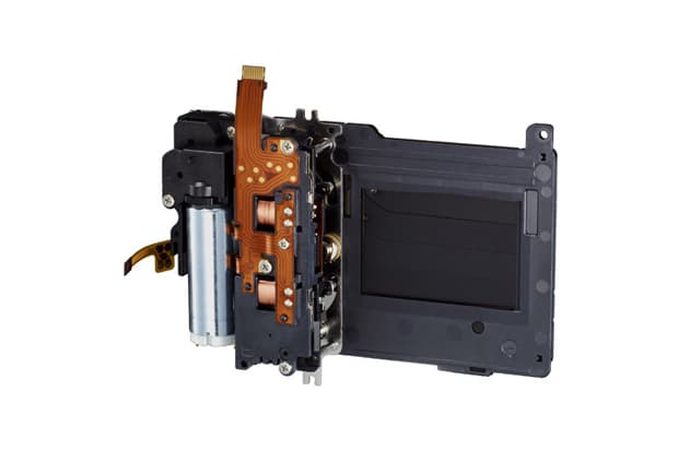 A Look Inside the Canon EOS 5D Mark III