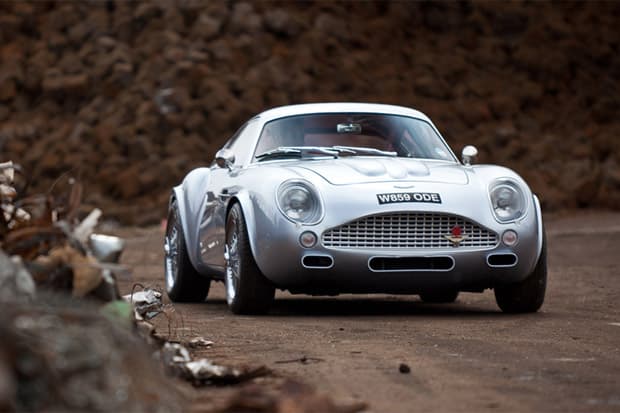 Aston Martin DB4 Zagato Carbon Fiber