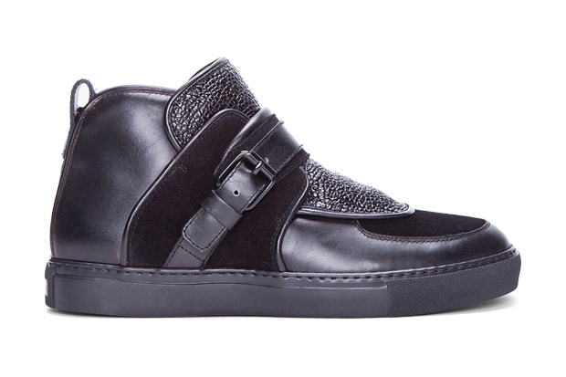 Givenchy 2012 春夏全黑色調皮革拼接鞋款