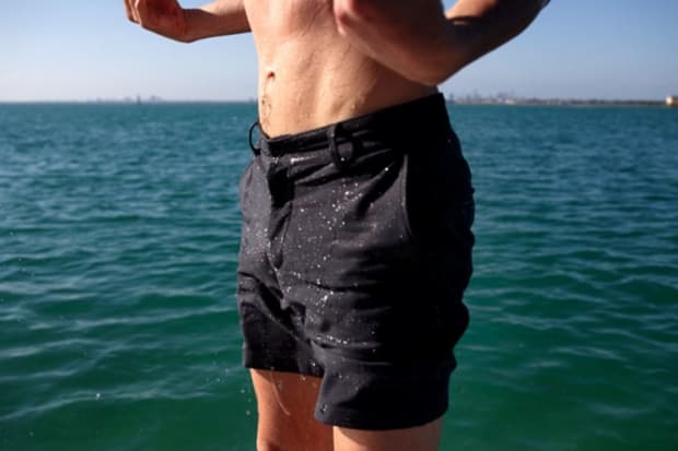 Outlier 2012 多用途短褲