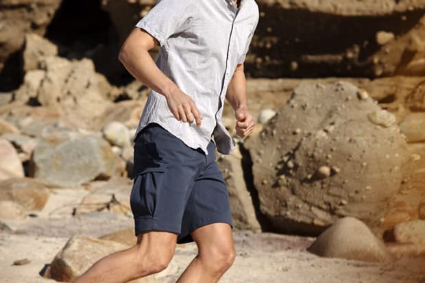 Outlier Metakhaki Cargo短褲