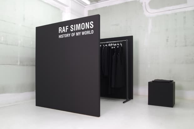Raf Simons: History of My World展覽於NUMBER 3展開