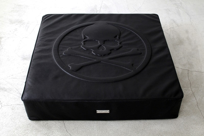 mastermind JAPAN x BUILDING 皮革製坐墊