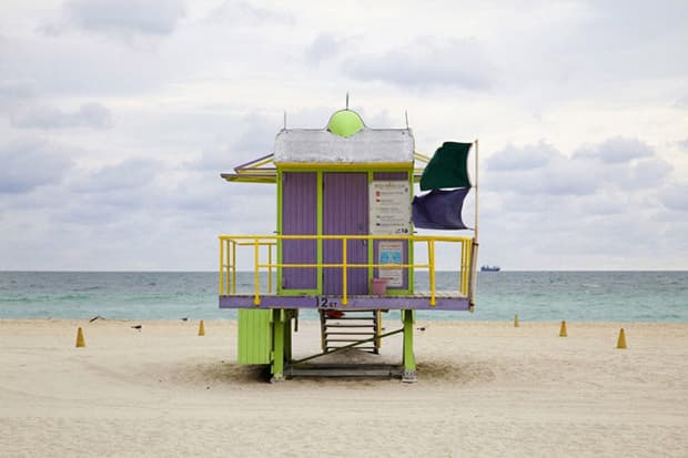 Leo Caillard 最新相片作品 "Miami Houses"