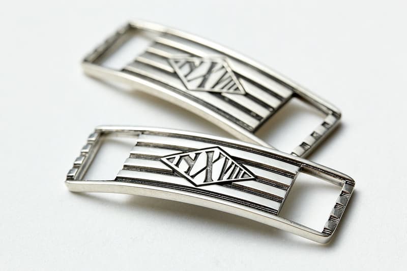 NEXUSVII Silver Lace Plates