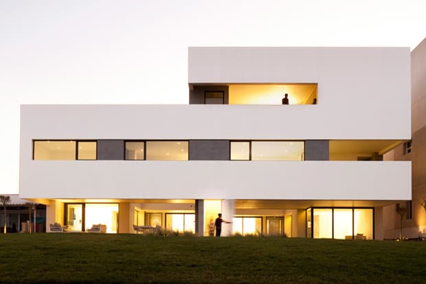 S Cube Chalet by AGi Architects