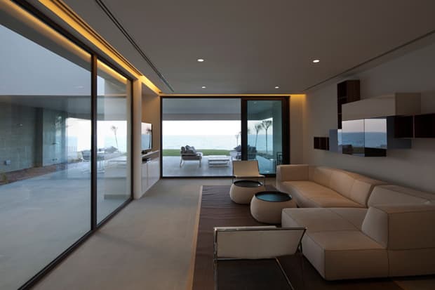 S Cube Chalet by AGi Architects