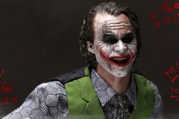 The Joker 2.0 by Hot Toys