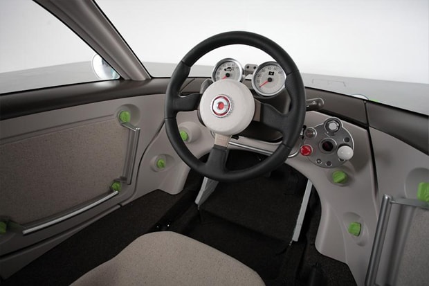 Toyota Unveils Family Camatte Concept at 2012 Tokyo Toy Show