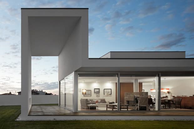 Aradas House by RVDM Architects 藝術建築設計