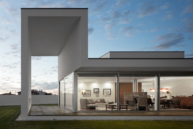 Aradas House by RVDM Architects 藝術建築設計