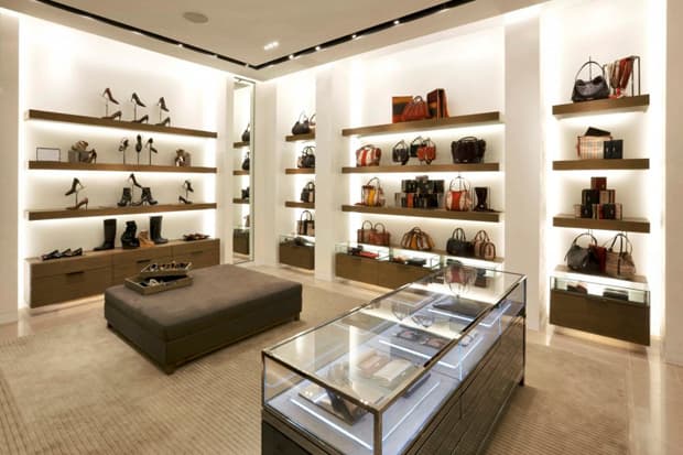 Burberry 銅鑼灣旗艦店開幕