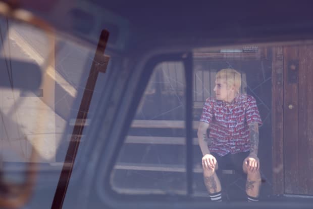 DQM Cheers 啤酒樽圖案襯衣