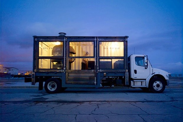 由貨櫃車改裝而成的 Mobile Pizza Kitchen 行動窯烤 Pizza 薄餅店