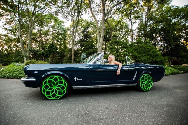 Aakash Nihalani 於 Long Island 發表全新的 3D 立體膠帶藝術創作