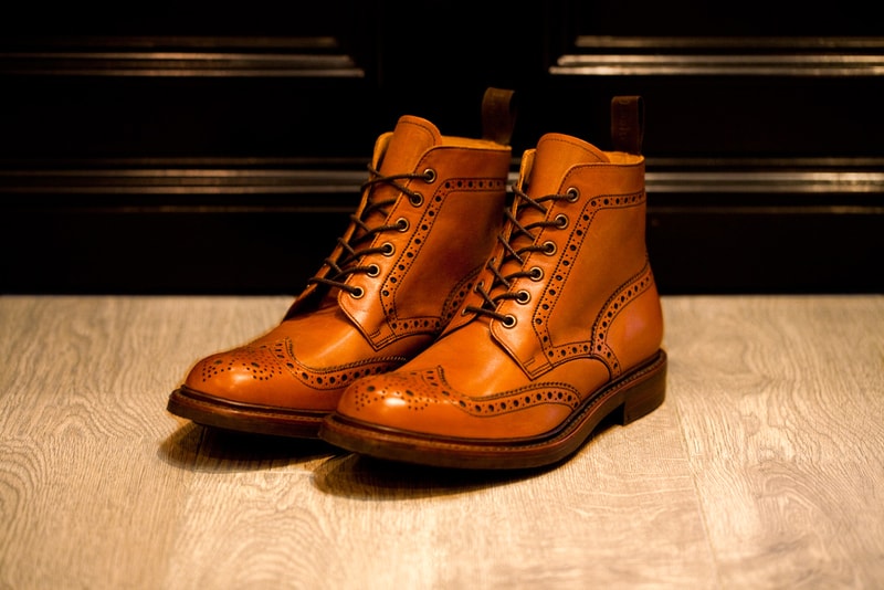 Loake Bedale 紳士雕花革靴