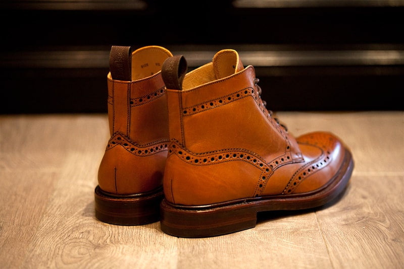 Loake Bedale 紳士雕花革靴