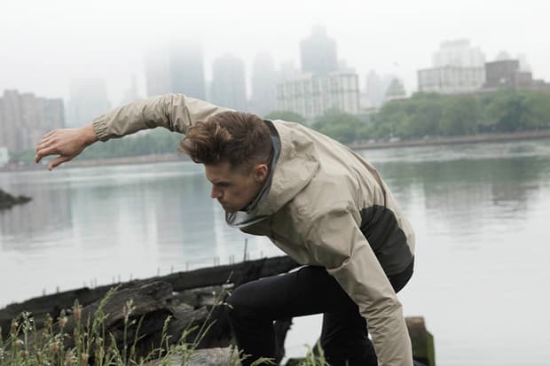 Outlier Supermarine Anorak 機能外套