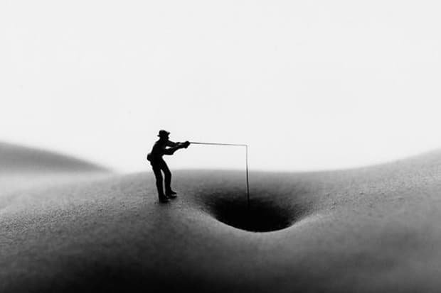 The Body As A Landscape For Minitature Scenes by Allan Teger 人體攝影作品