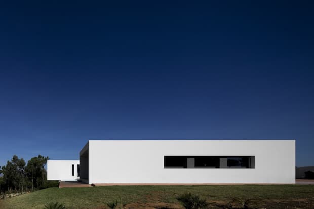 Jorge Graca Costa 打造最新 U House 建築設計