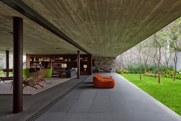 V4 House by StudioMK47 藝術設計大屋