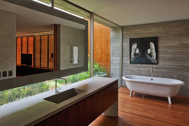 V4 House by StudioMK47 藝術設計大屋