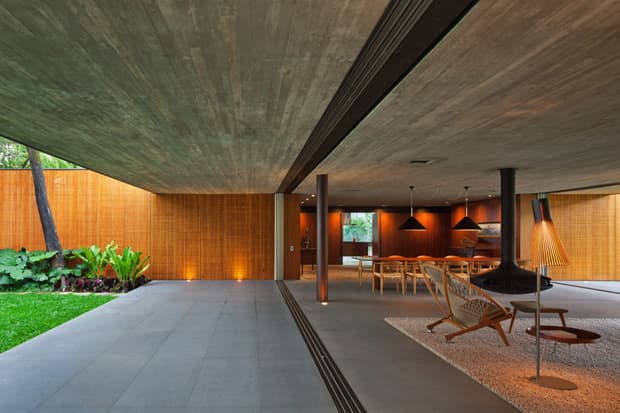 V4 House by StudioMK47 藝術設計大屋