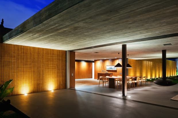 V4 House by StudioMK47 藝術設計大屋