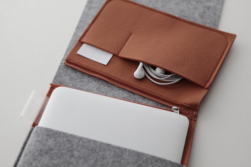 11+ 多功能智能電子產品用 Felt Case