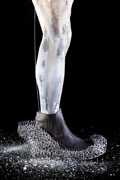 Ross Barber 打造 "A Wrong Mongrel" 3D 印刷鞋履設計