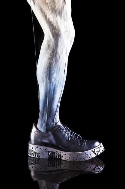 Ross Barber 打造 "A Wrong Mongrel" 3D 印刷鞋履設計