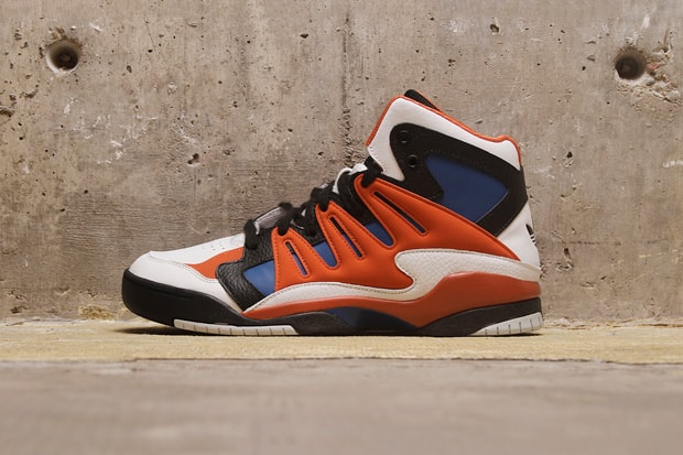 adidas Torsion Attitude Orange/Royal 鞋款