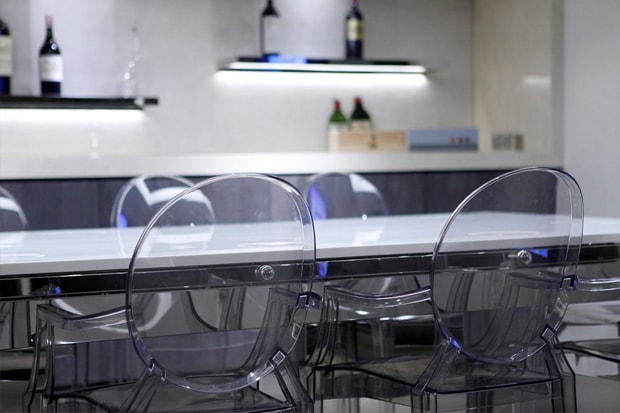 Kokaistudios 設計 Altaya Etc Wine Shops 香港銅鑼灣店
