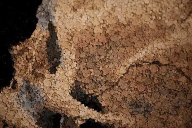 紐約藝術家 Kevin Champeny 推出獨特由成千上萬的小物體組合而成的藝術創作系列