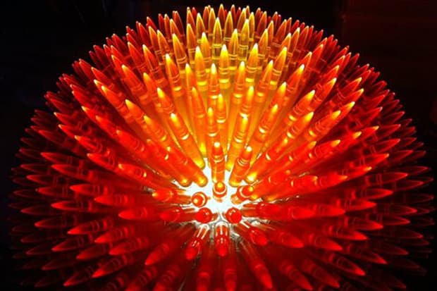 紐約藝術家 Kevin Champeny 推出獨特由成千上萬的小物體組合而成的藝術創作系列