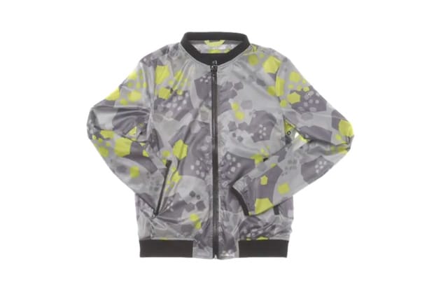 Christopher Raeburn x Victorinox “Protect” 別注系列 Video