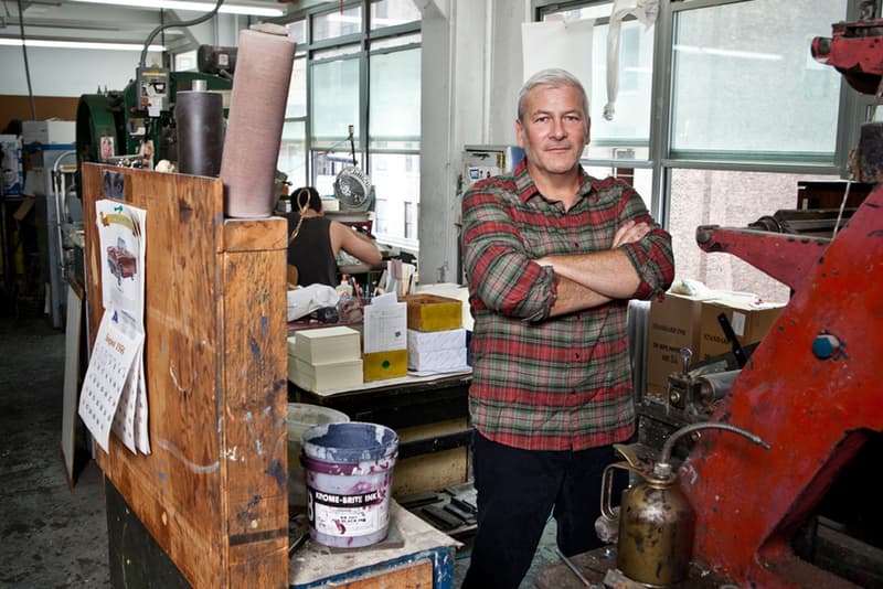 Club Monaco 造訪知名印刷公司 Terrapin Stationers 了解手造印染技術卡片的製作流程