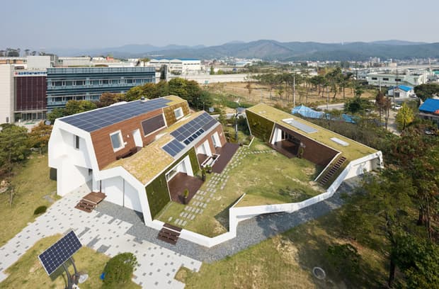 UNSANGDONG Architects 設計的 E+ Green Home 綠色建築
