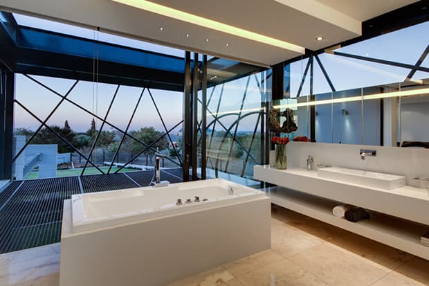 南非設計公司 Nico Van Der Meulen 推出 House Ber 建築