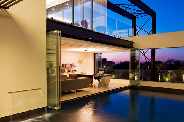 南非設計公司 Nico Van Der Meulen 推出 House Ber 建築