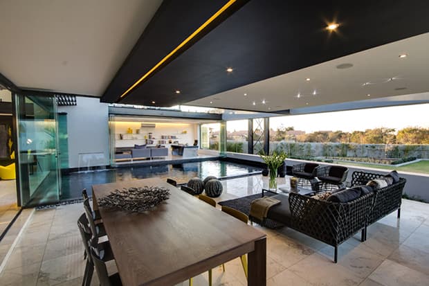 南非設計公司 Nico Van Der Meulen 推出 House Ber 建築