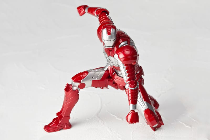 海洋堂山口式 Tokusatsu Revoltech 推出全新 Iron Man Mark V 模型