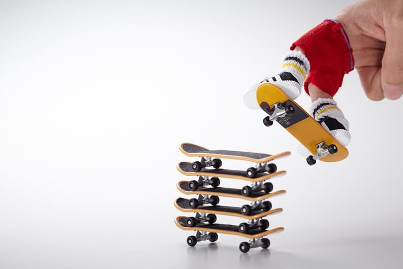 “Little SK8ers” by master-piece Novelty Finger Skateboards  手指滑板概念特輯