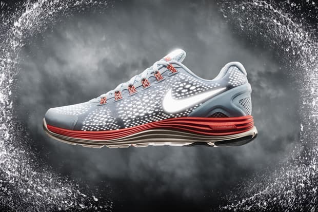 Nike 2012 Holiday 假期季節 Shield 機能防護運動鞋款系列