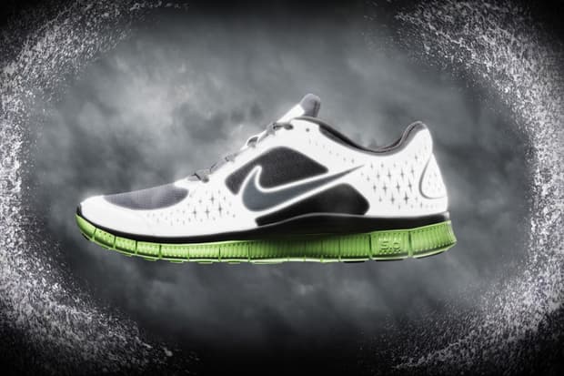 Nike 2012 Holiday 假期季節 Shield 機能防護運動鞋款系列