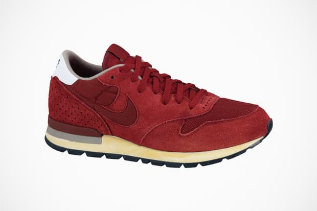 Nike Air Epic VNTG Ekiden 鞋履系列