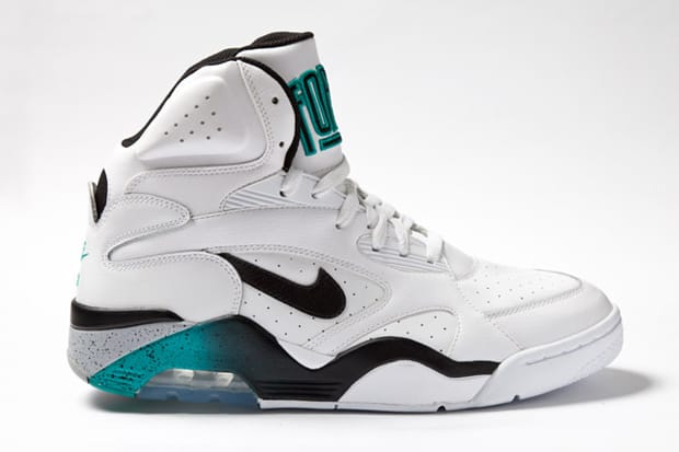 Nike Air Force 180 High 2012 年復刻鞋款