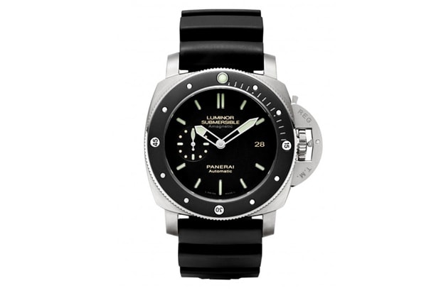 Panerai PAM 389 Luminor Submersible Amagnetic 錶款